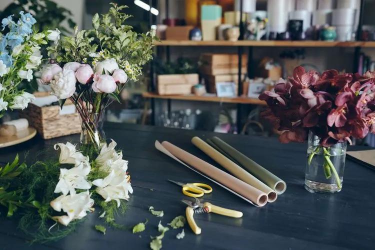 How Long Can Flowers Go Without Water