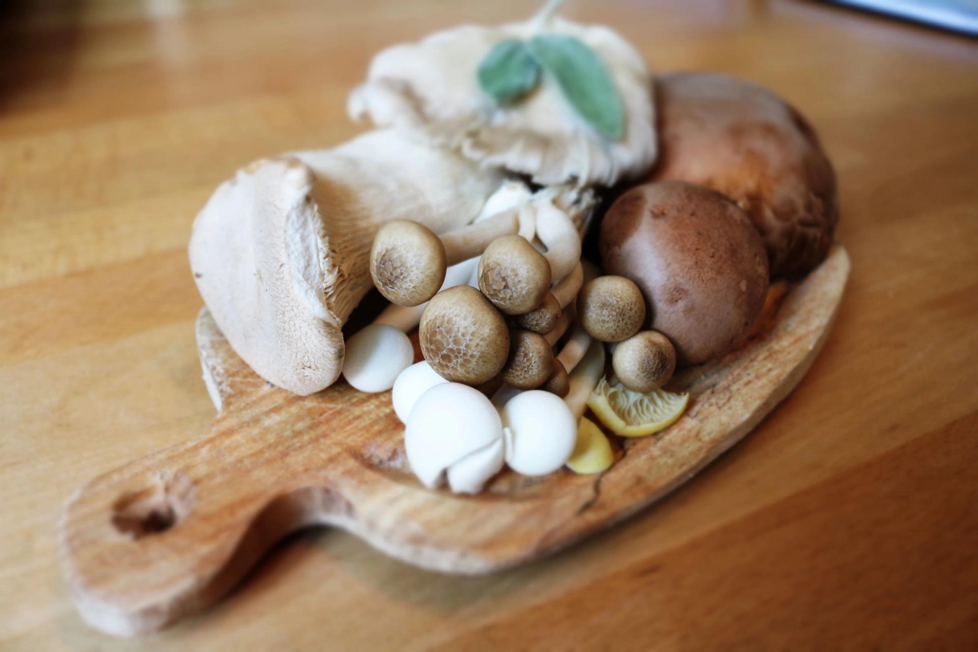 Mushrooms on the Cutboard